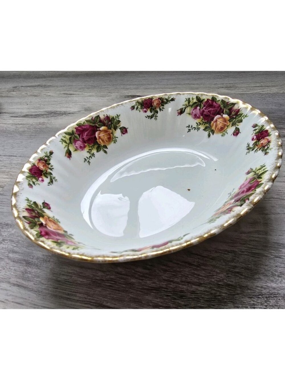Royal Albert 1962 Country Roses 9” Oval Bowl Deep Serving Dish